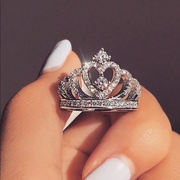 CROWN 👑 SILVER RING - Picture 2 of 8